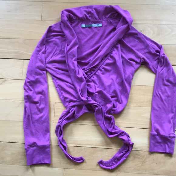 Athleta top never been worn - Picture 2 of 4